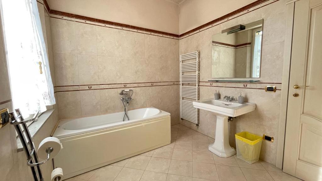 Villa Peonia Parma Pokój zdjęcie